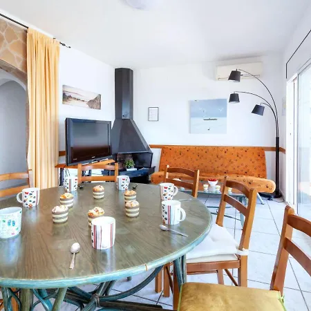 Don Quijote By Interhome * Llança